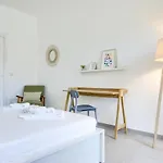 Apartament Guesthost - Urban House Carducci -