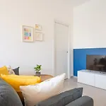 Guesthost - Urban House Carducci - Apartament