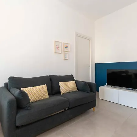 Guesthost - Urban House Carducci - Appartement *
