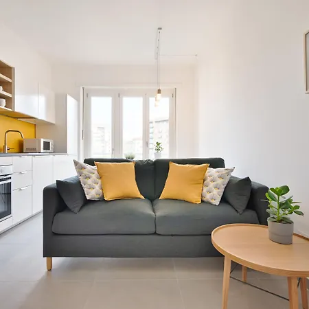 Guesthost - Urban House Carducci - * تورينو