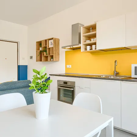 Guesthost - Urban House Carducci - *