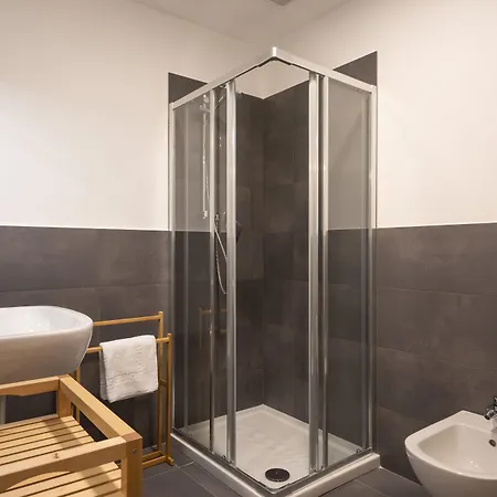 Appartement Guesthost - Urban House Carducci -