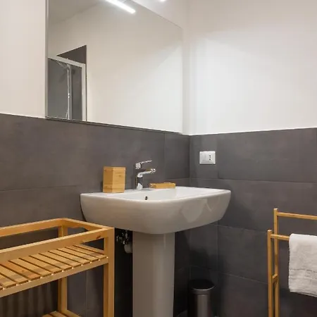 Guesthost - Urban House Carducci - Appartement Turin