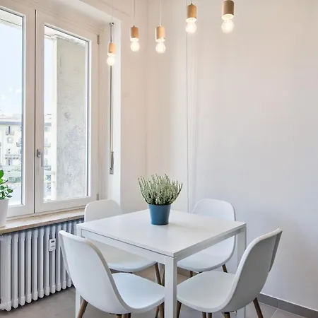 Guesthost - Urban House Carducci - Appartement
