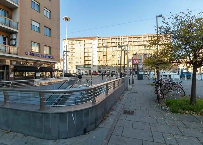 Apartment Guesthost - Urban House Carducci - *