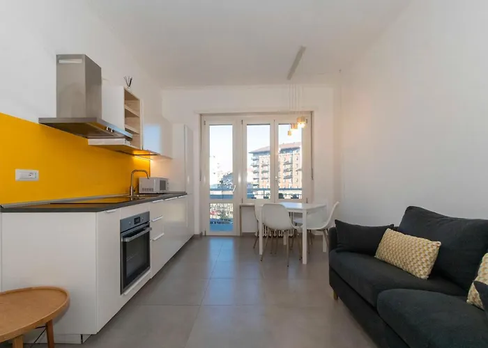 Apartment Guesthost - Urban House Carducci -