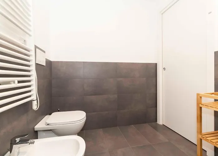 Apartment Guesthost - Urban House Carducci - *