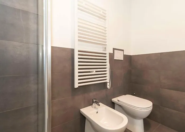 Guesthost - Urban House Carducci -