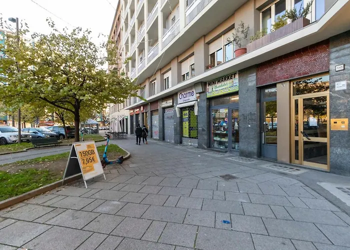 Guesthost - Urban House Carducci - *