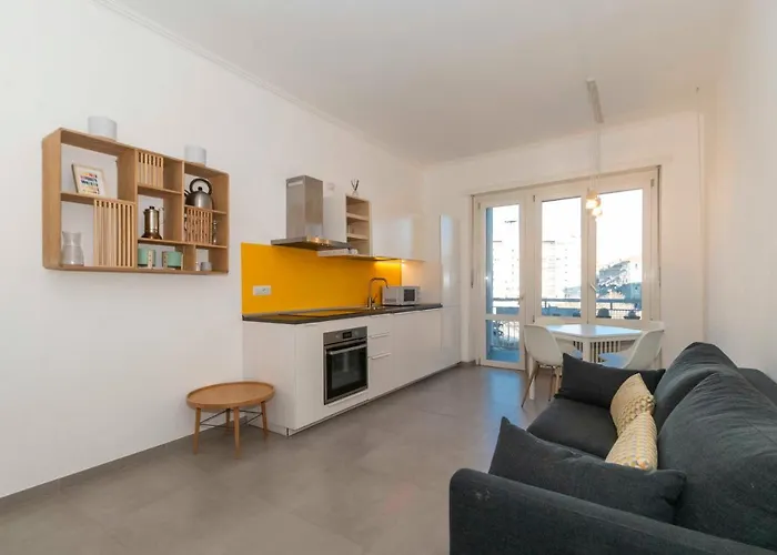 Guesthost - Urban House Carducci - Turin