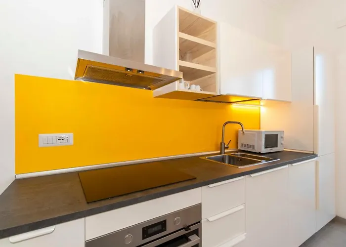 Guesthost - Urban House Carducci - * トリノ