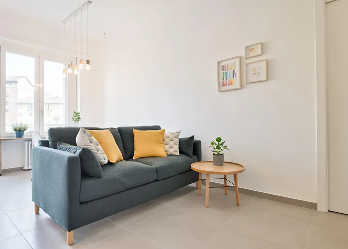 Guesthost - Urban House Carducci - Apartment