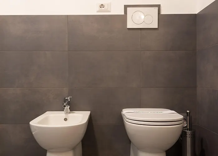 Guesthost - Urban House Carducci - *