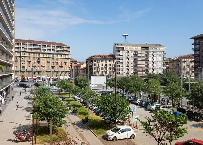 Guesthost - Urban House Carducci - トリノ