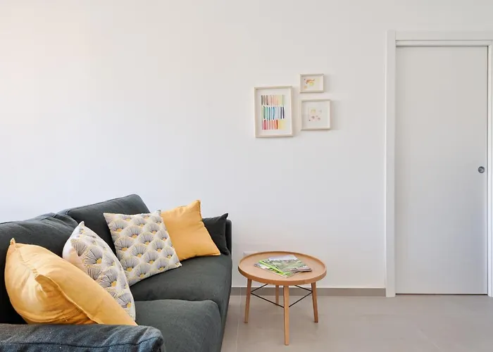 Guesthost - Urban House Carducci -