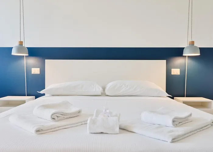 Guesthost - Urban House Carducci - Apartment Turin