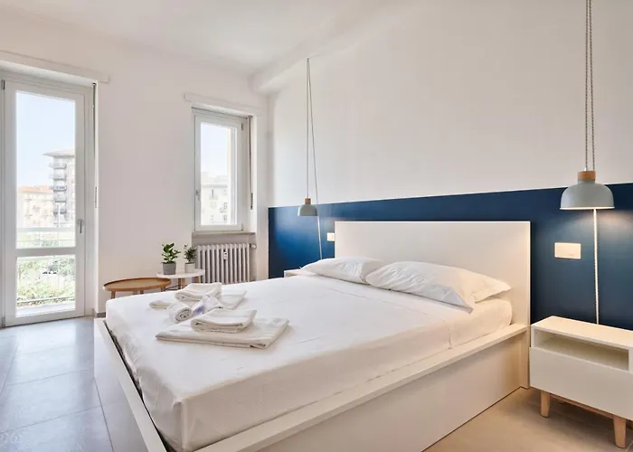 Apartment Guesthost - Urban House Carducci -