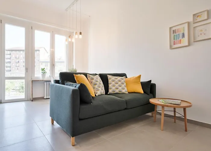 Guesthost - Urban House Carducci - *