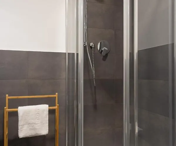 Apartment Guesthost - Urban House Carducci - Turin