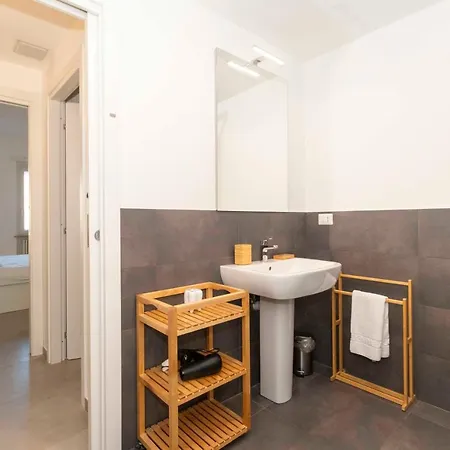 Apartment Urban House Carducci - Turin