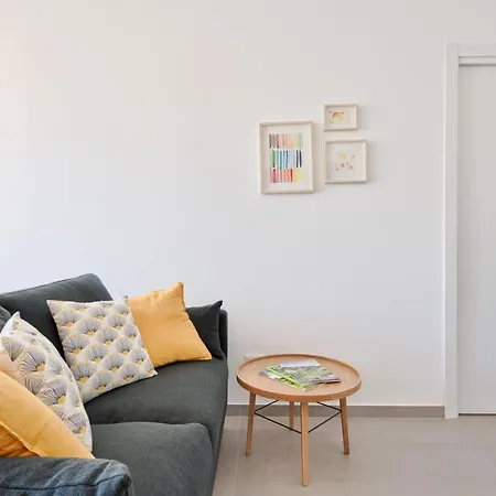 Urban House Carducci -