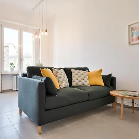 Urban House Carducci - *