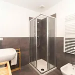 Guesthost - Urban House Carducci - דירה טורינו
