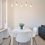 Guesthost - Urban House Carducci - דירה