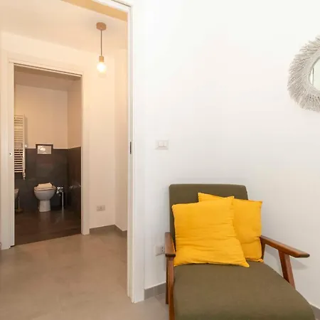 Guesthost - Urban House Carducci - Apartman