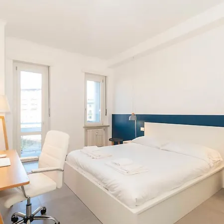 Guesthost - Urban House Carducci - Apartman