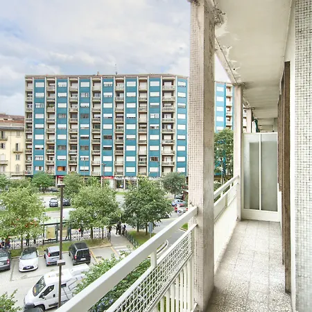 דירה Guesthost - Urban House Carducci -